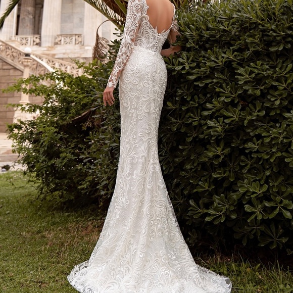 Wedding Dress 2 in 1 Elegant White Lace with Detachable Skirt Train - Picture 11 of 15